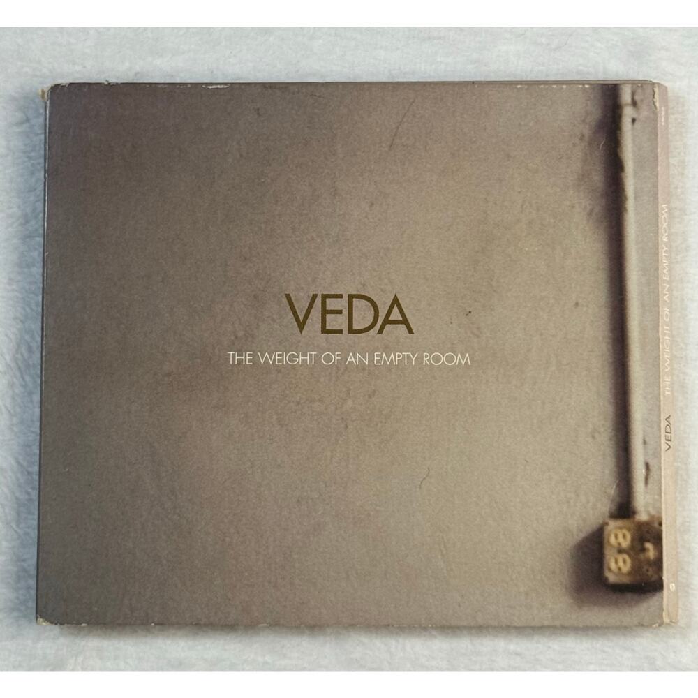 Veda – The Weight of an Empty Room CD Digipak 2005 Second Nature Emo Rock‎